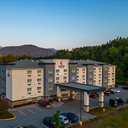 Comfort Inn & Suites Terrace Exterior photo