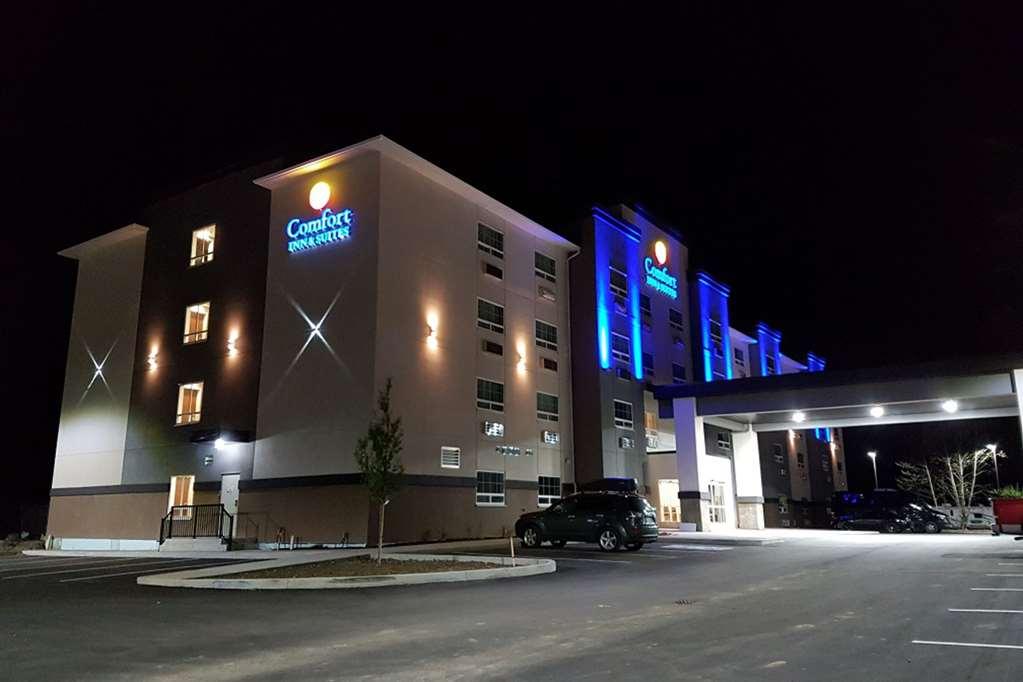 Comfort Inn & Suites Terrace Exterior photo