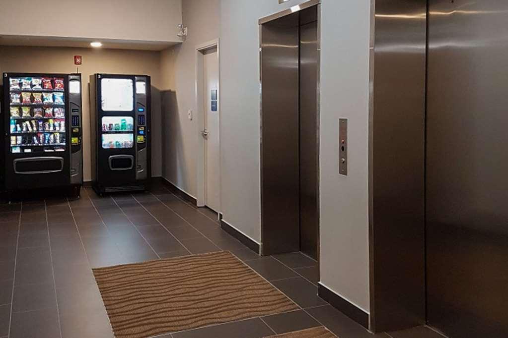 Comfort Inn & Suites Terrace Interior photo
