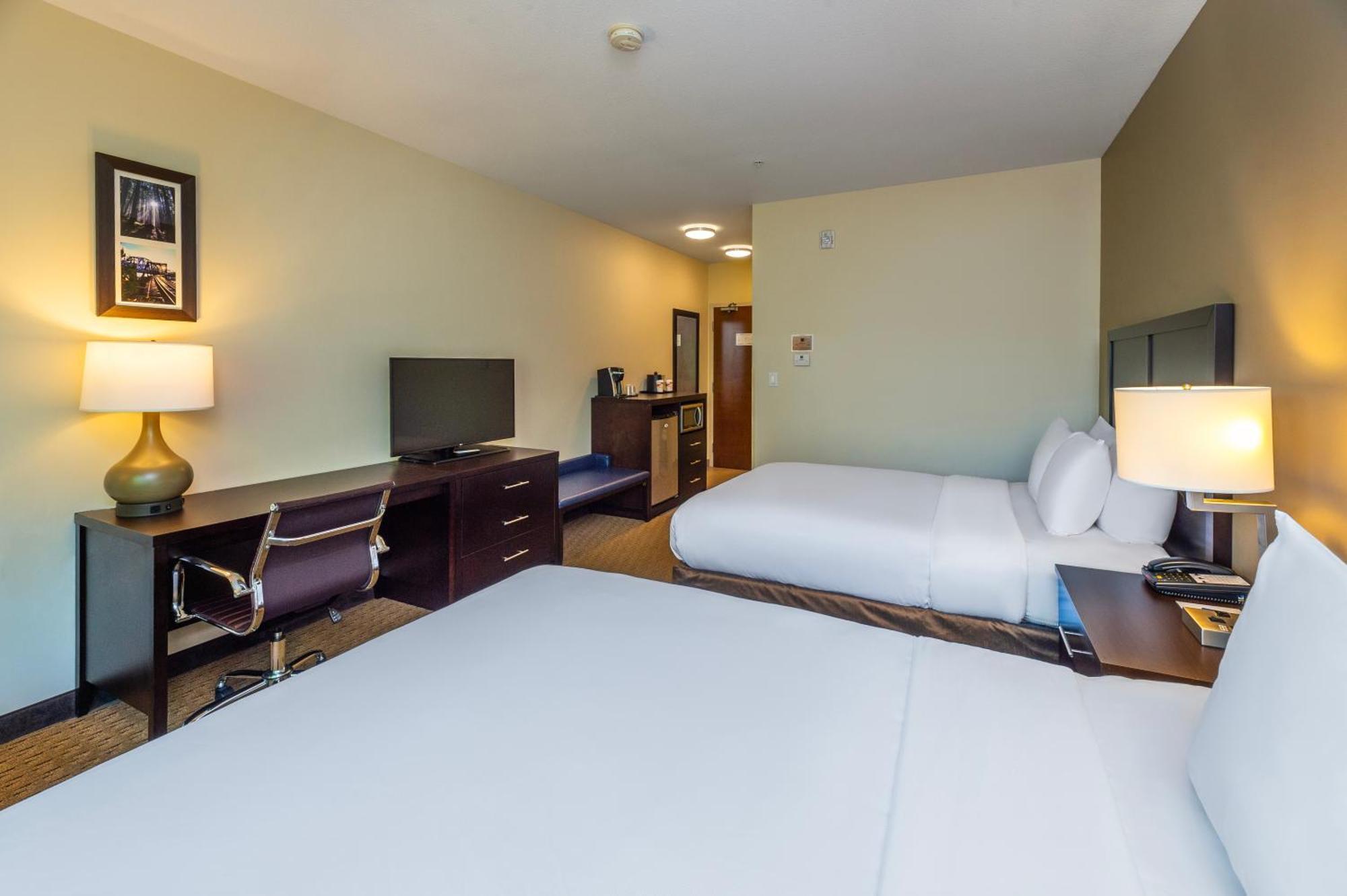 Comfort Inn & Suites Terrace Exterior photo